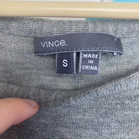 VINCE Cashmere Sweater with Silk Sleeves Size Small - Picture 3 of 6